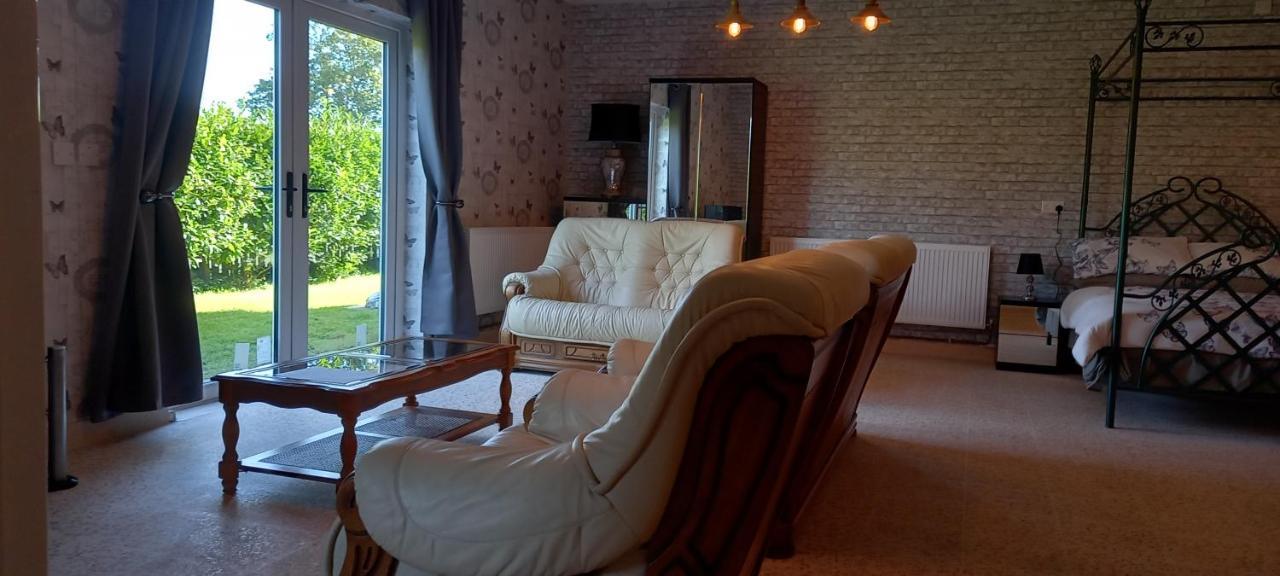 Вилла Butterflies Rest Draperstown Экстерьер фото
